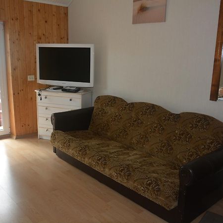 Guesthouse "Nakvyne Pas Zveja" Purvynes Street Nida Esterno foto