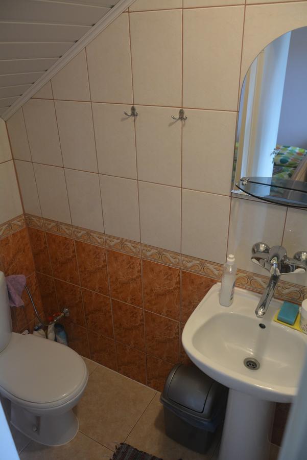 Guesthouse "Nakvyne Pas Zveja" Purvynes Street Nida Esterno foto